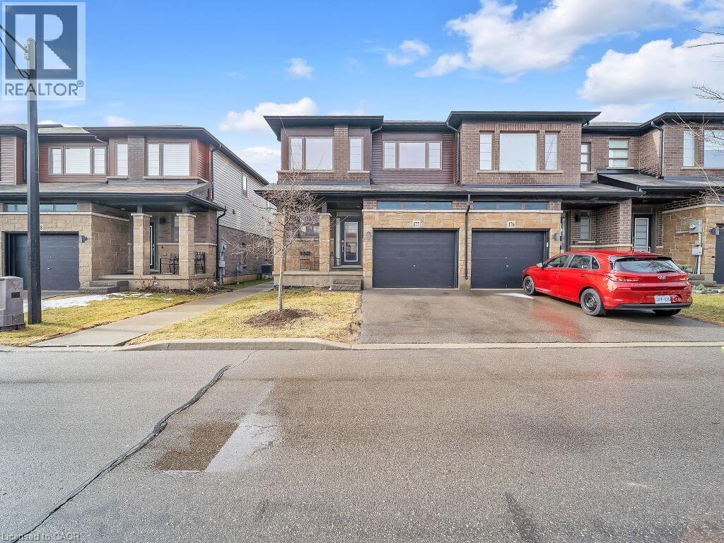 30 Times Square Blvd, Hamilton, ON L8J 0M1