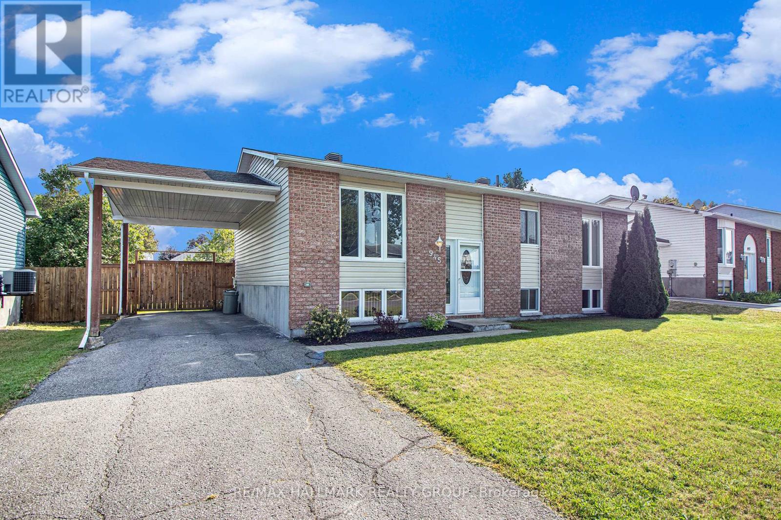 945 Belvedere Ave, Clarence-Rockland, ON K4K 1H3
