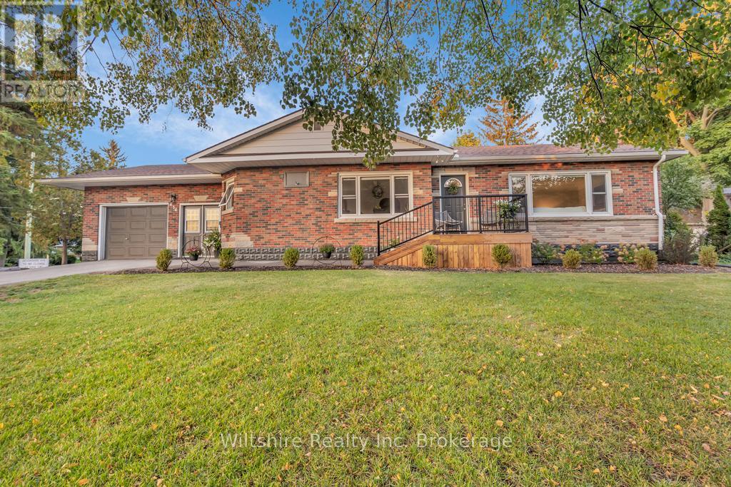 436 Broadway St, Tillsonburg, ON N4G 3S7