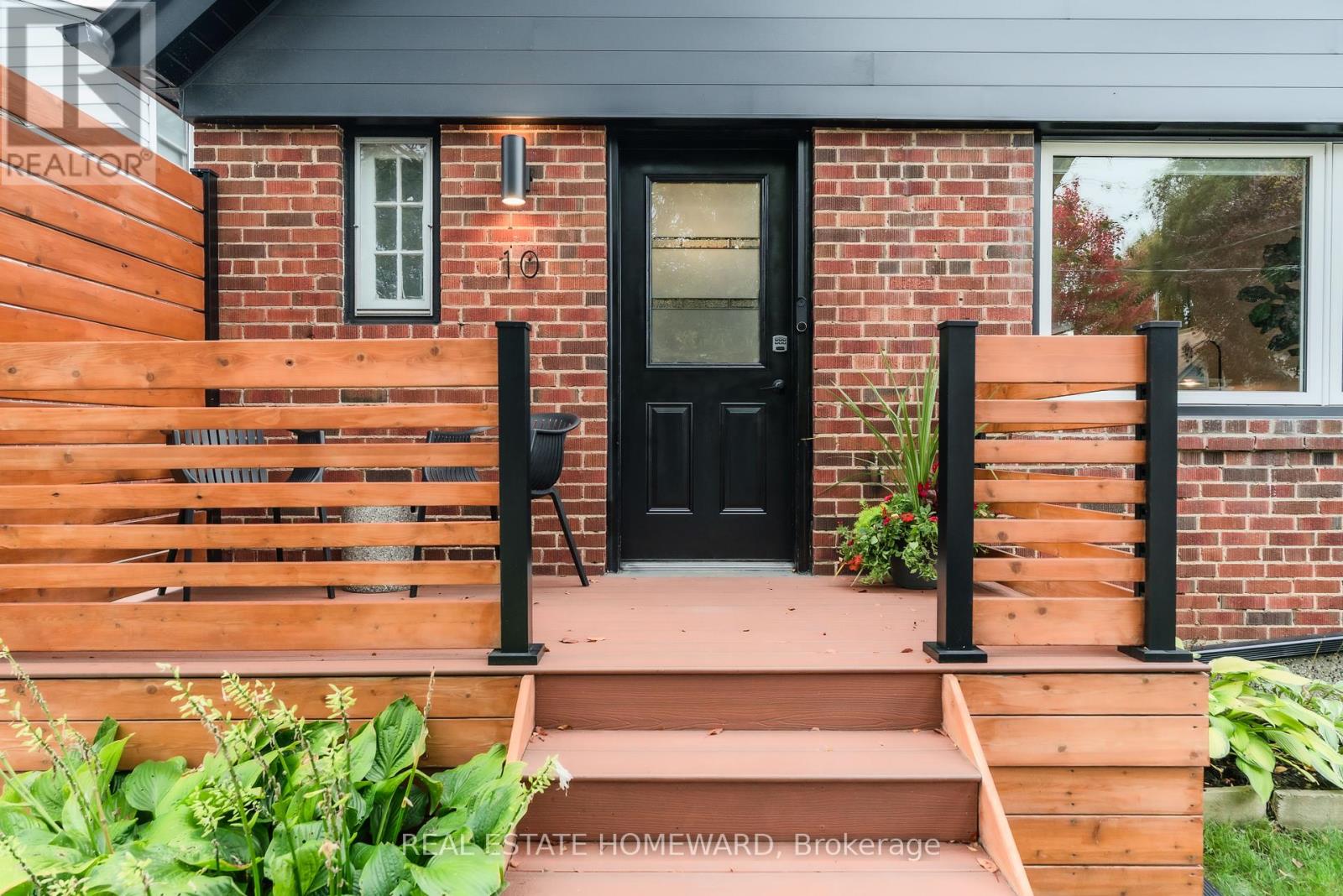 10 Norlong Blvd, Toronto, ON M4C 3W6