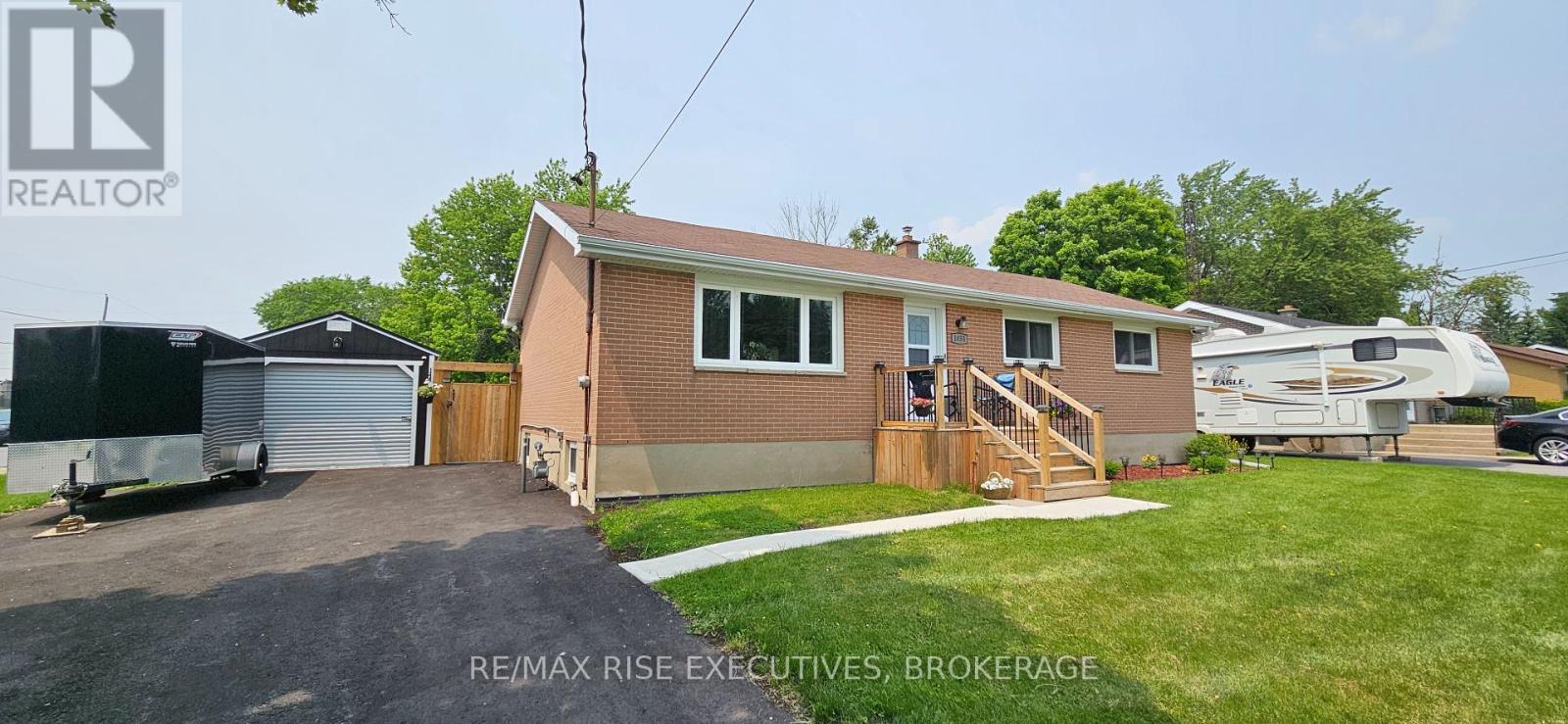 1453 Woodfield Cres, Kingston, ON K7P 2V4