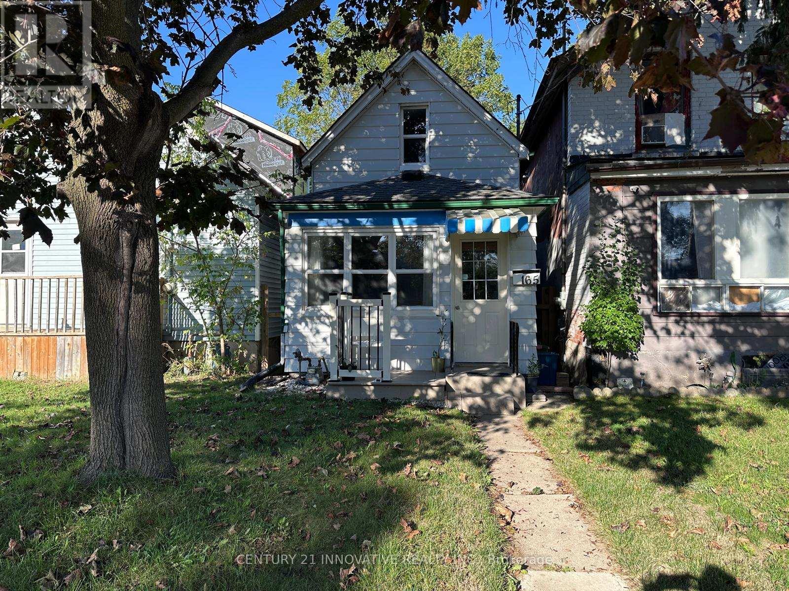 165 Dundas St N, Cambridge, ON N1R 5P2