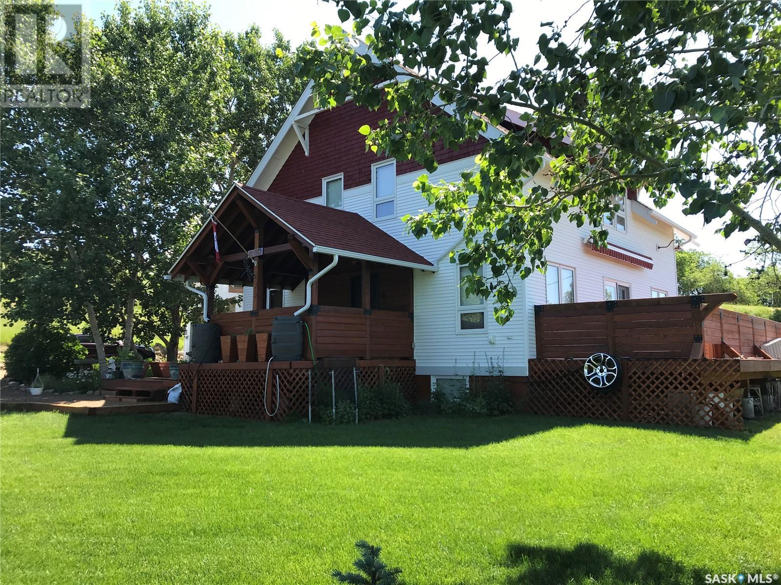 2015 1 Street North, Rockglen, SK S0H 3R0