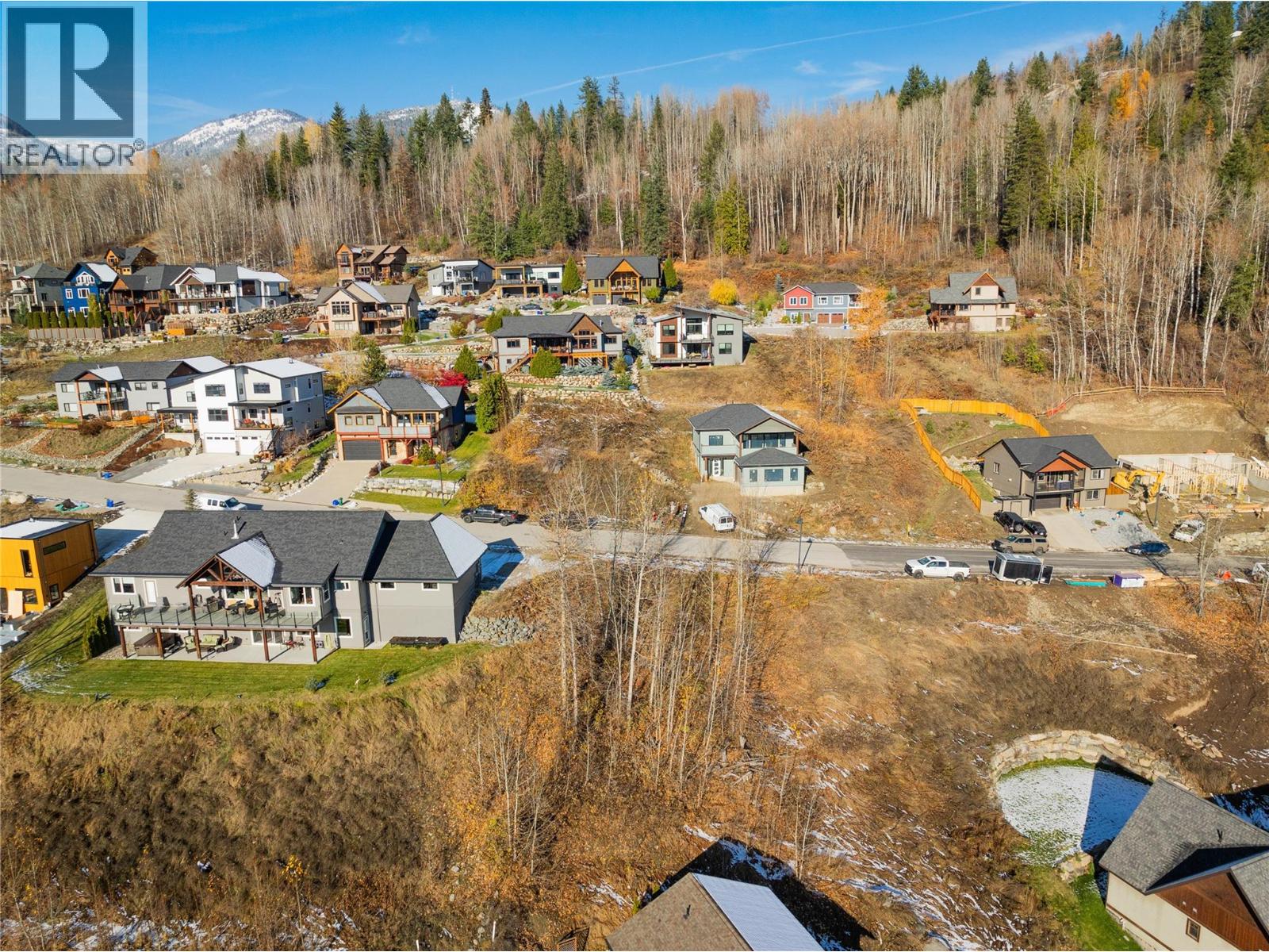 933 Redstone Dr, Rossland, BC V0G 1Y0