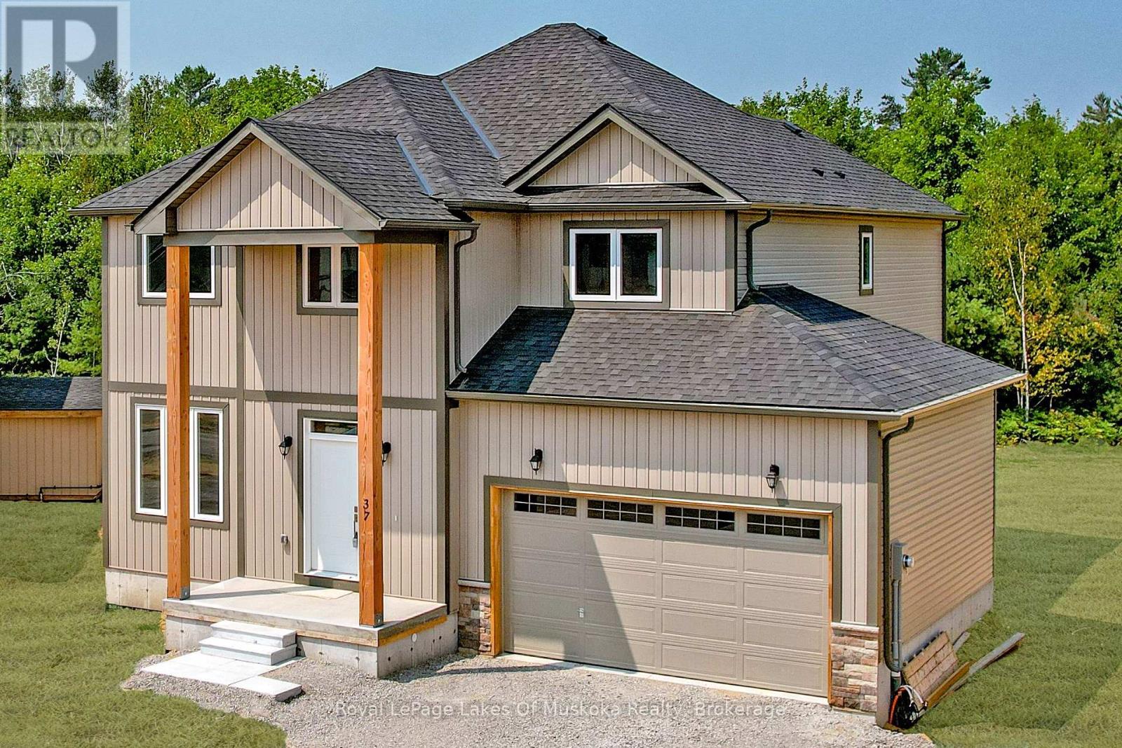 37 Whitehorn Park, Bracebridge, ON P1L 1W9
