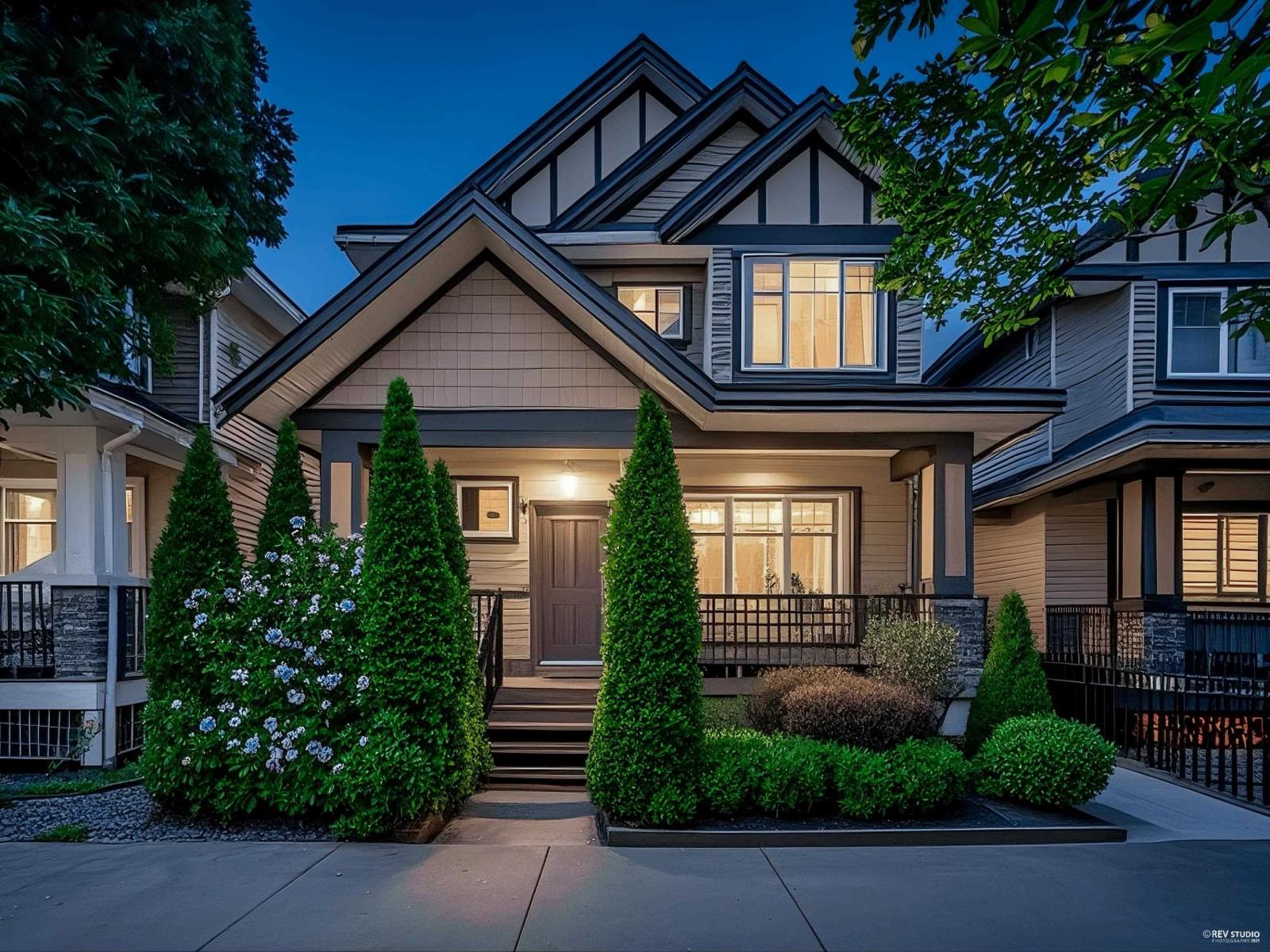 144 Street Unit 7059 #b, Surrey, BC V3S 8H4