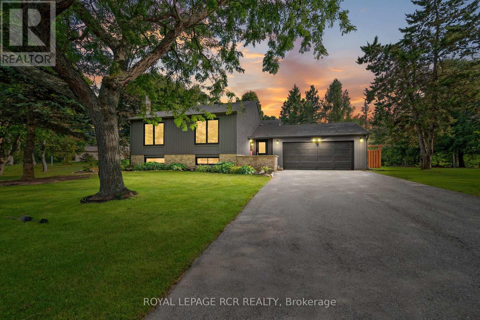 22 Arlow Rd, Caledon, ON L7K 0A7