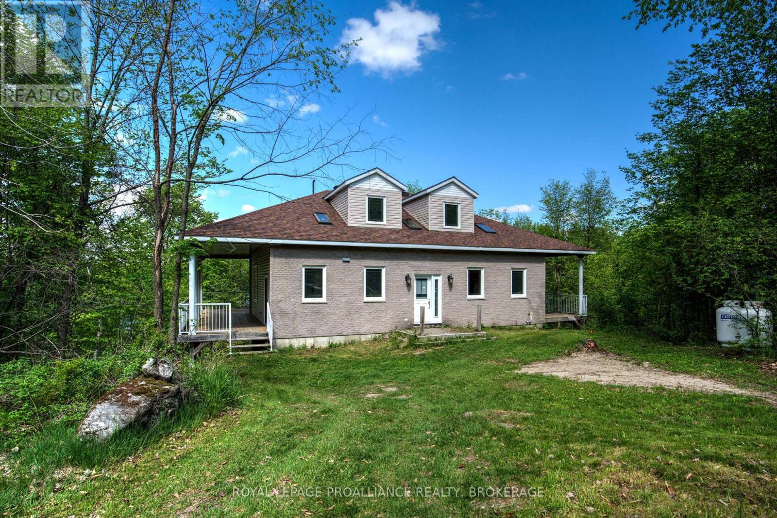 124 Granite Hls, Tay Valley, ON K7H 3C7