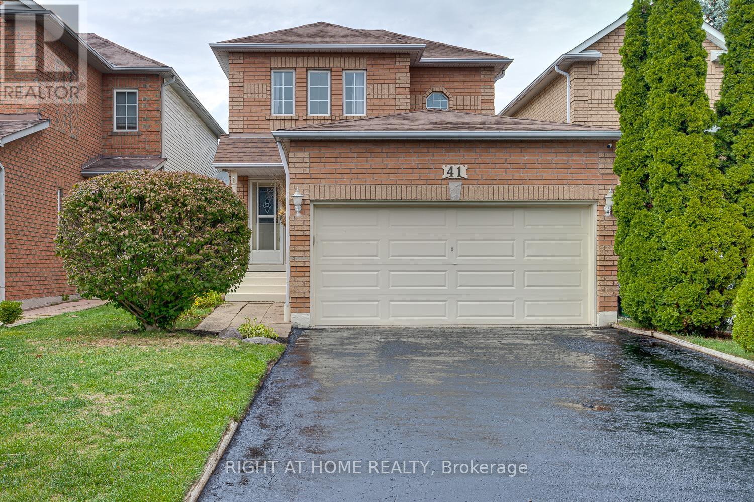 41 Steele Valley Ct, Whitby, ON L1R 2M3
