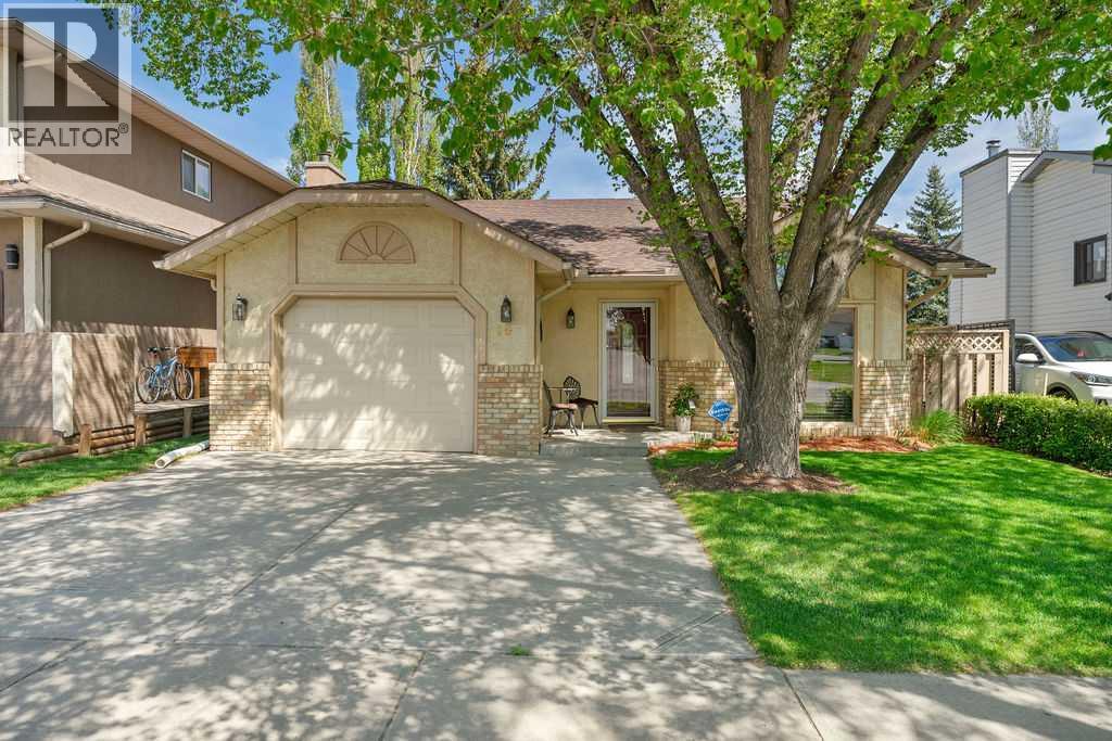 10 Hunters Gate, Okotoks, AB T1S 1K9