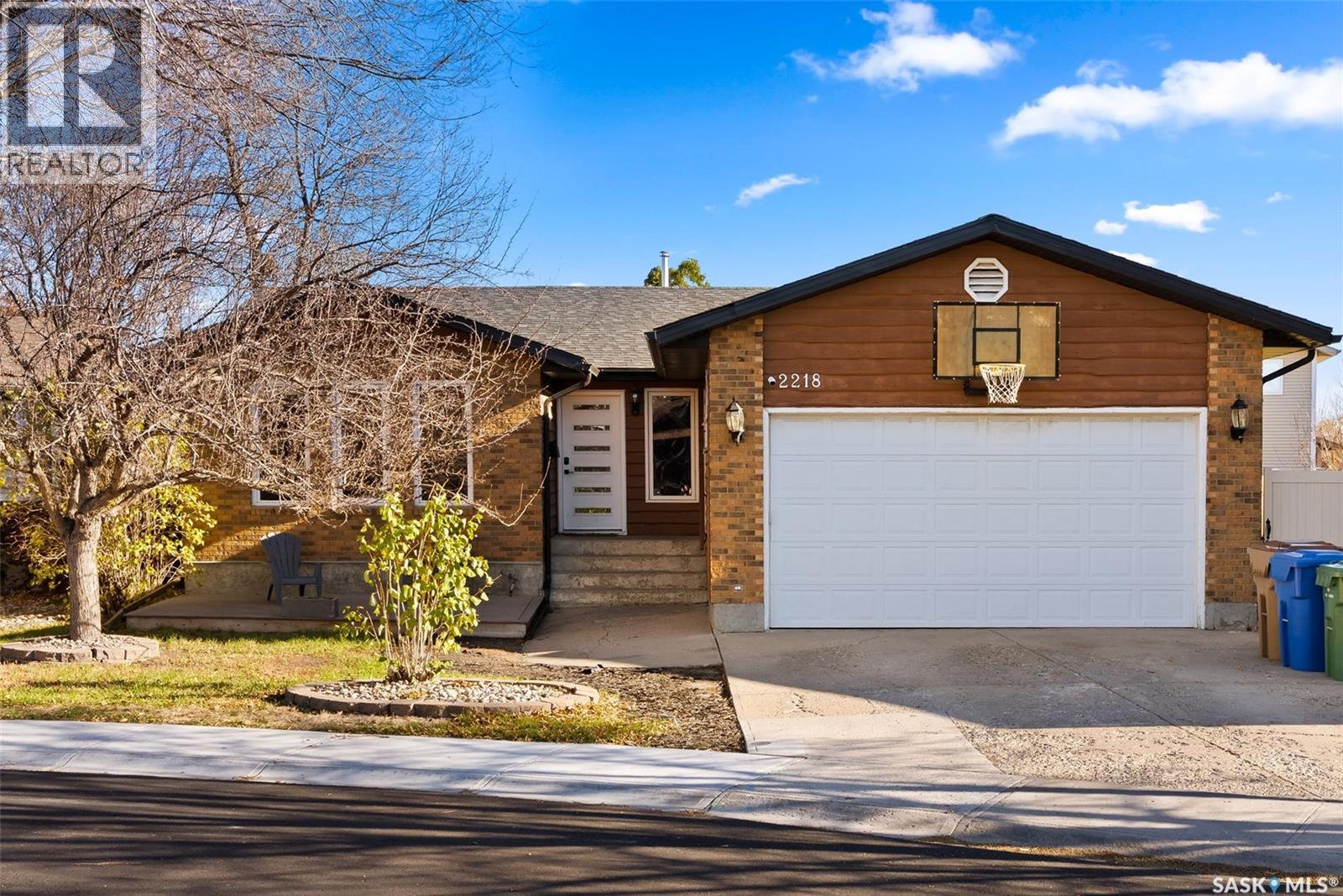 2218 Baldwin Bay, Regina, SK S4V 1H2