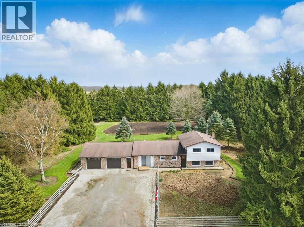 874 Robinson Rd, Dunnville, ON N1A 2W1