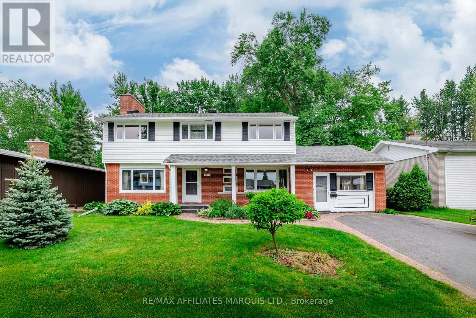1610 Charles St, Cornwall, ON K6J 1Z4