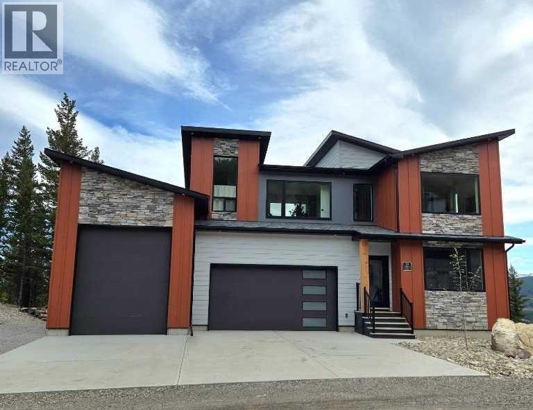 39 Kananaskis Way, Coleman, AB T0K 0M0