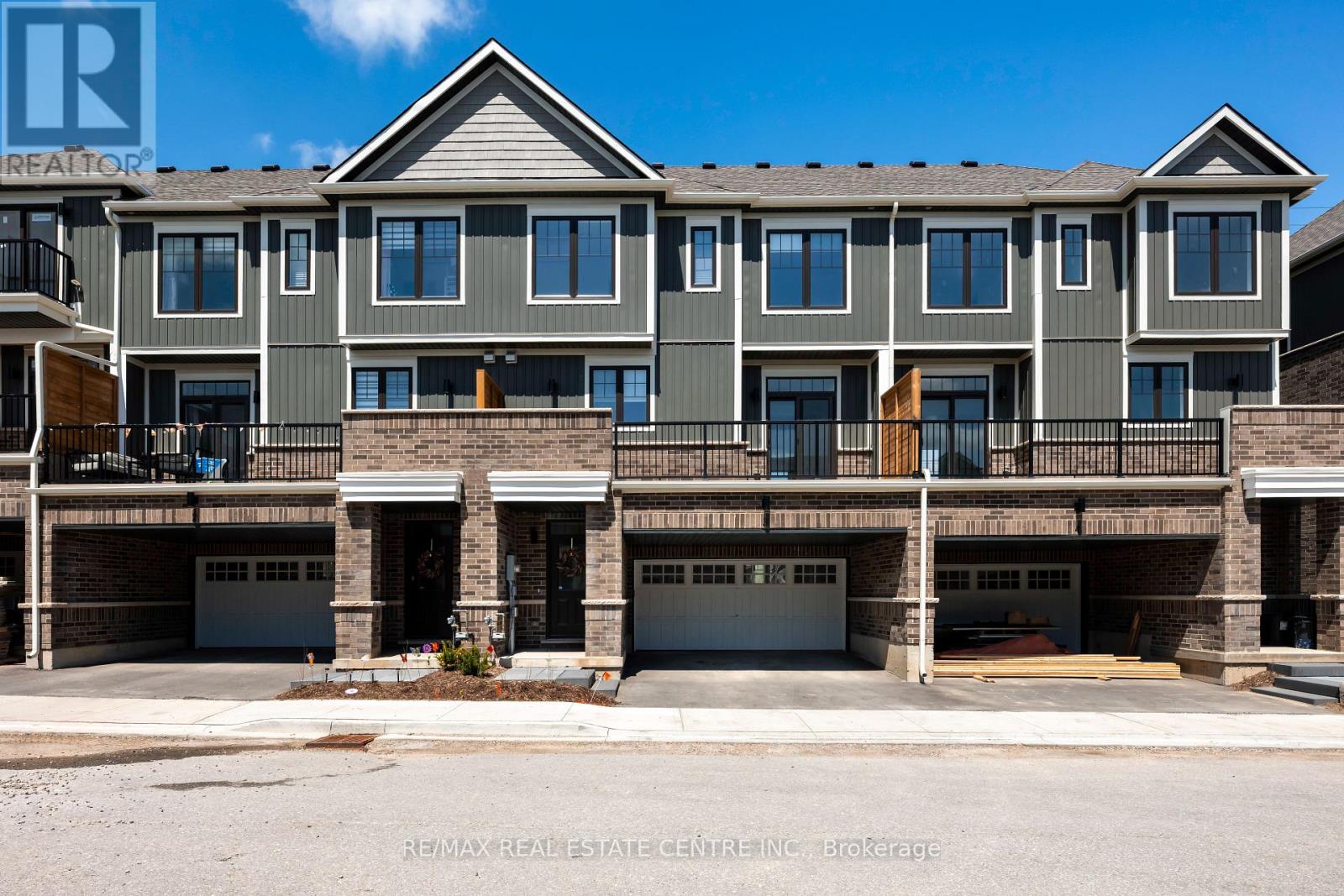 3 690 Broadway Ave, Orangeville, ON L9W 5C8