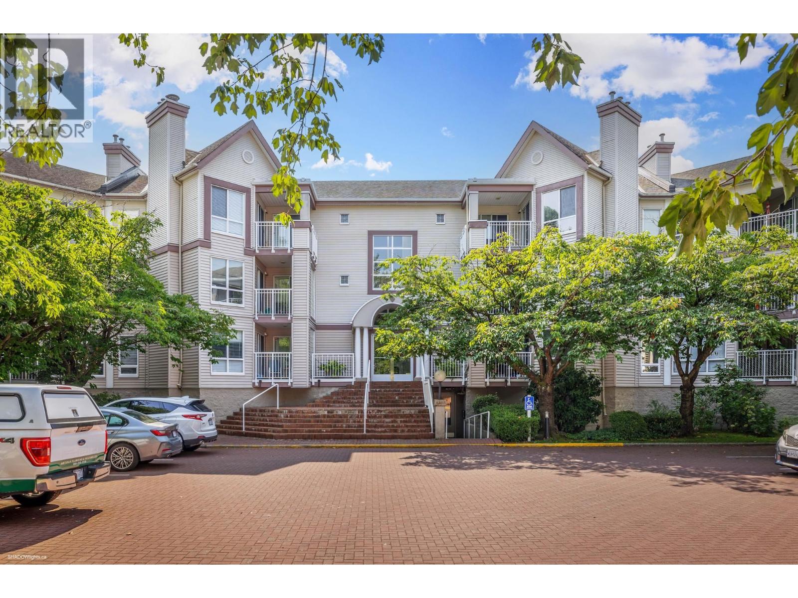 7453 Moffatt Road Unit 213, Richmond, BC V6Y 3W1