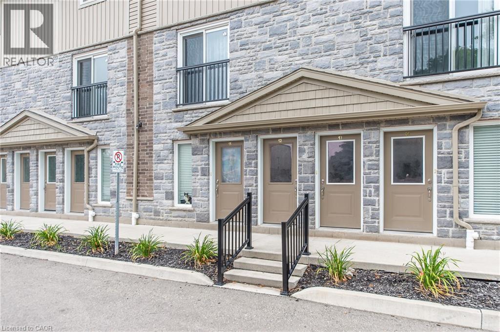 122 Courtland Avenue Unit 4, Kitchener, ON N2G 0B8