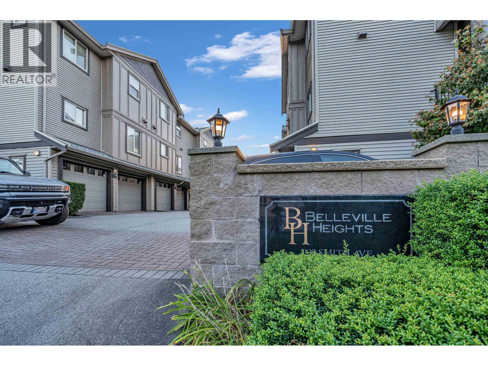 3139 Smith Avenue Unit 8, Burnaby, BC V5G 2S8
