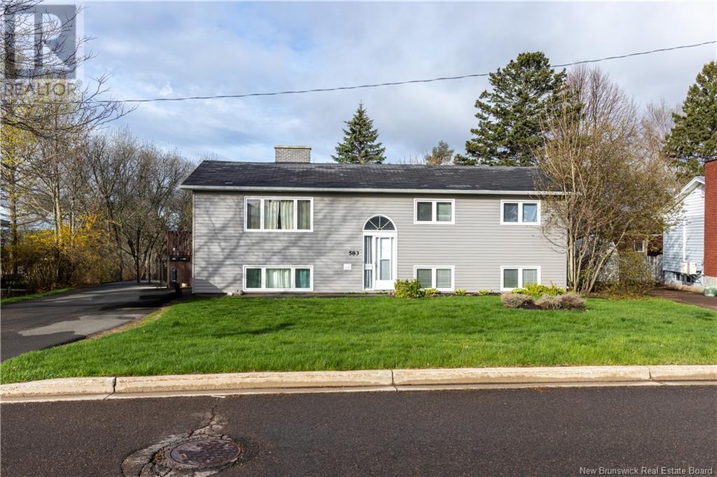 583-585 Beausoleil, Dieppe, NB E1A 1C3