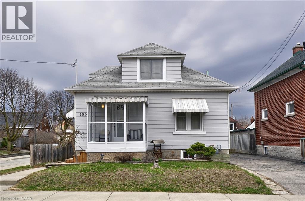 186 Wentworth Ave, Kitchener, ON N2M 3S4