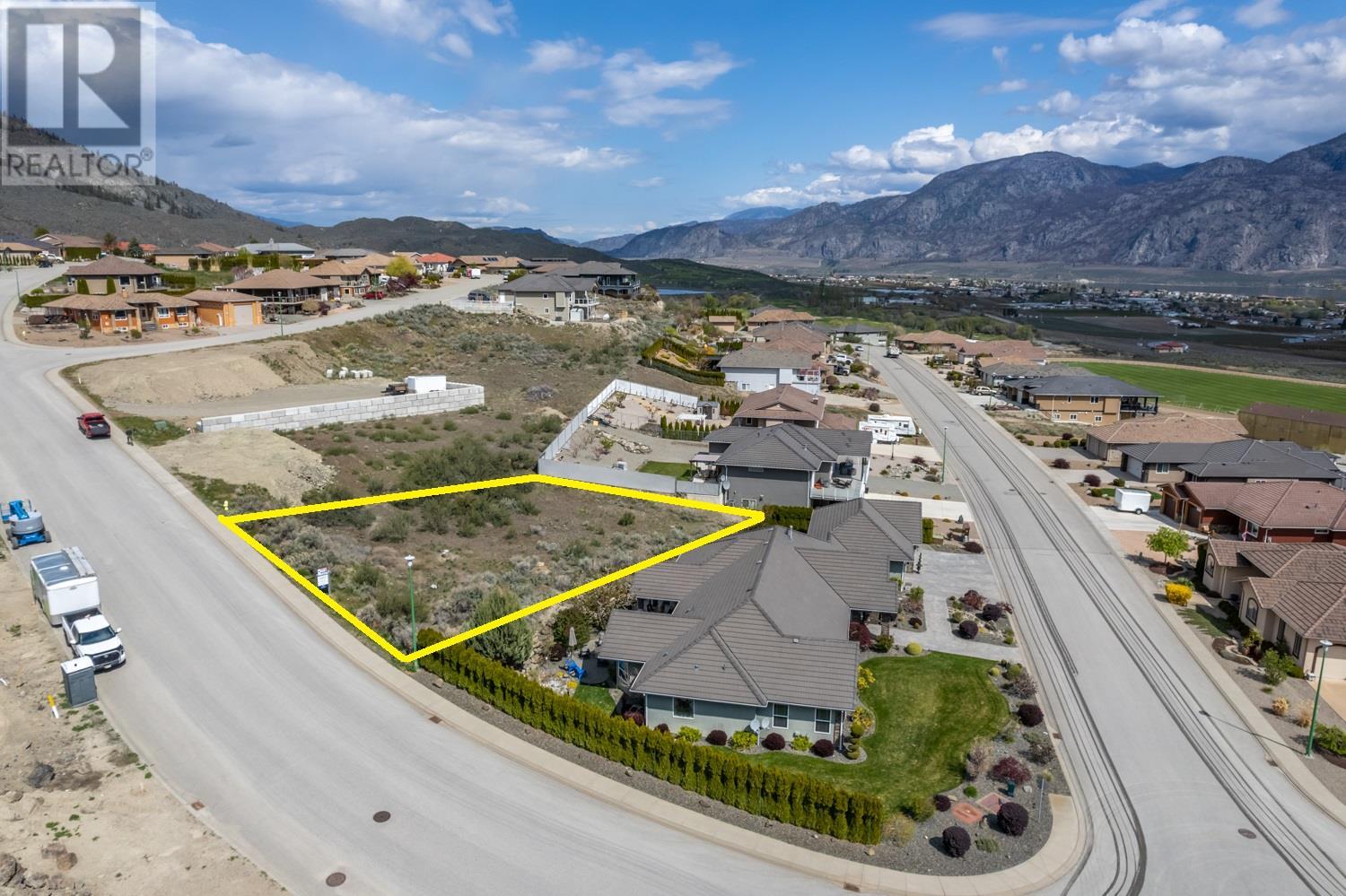 3611 Cypress Hills Dr, Osoyoos, BC V0H 1V4
