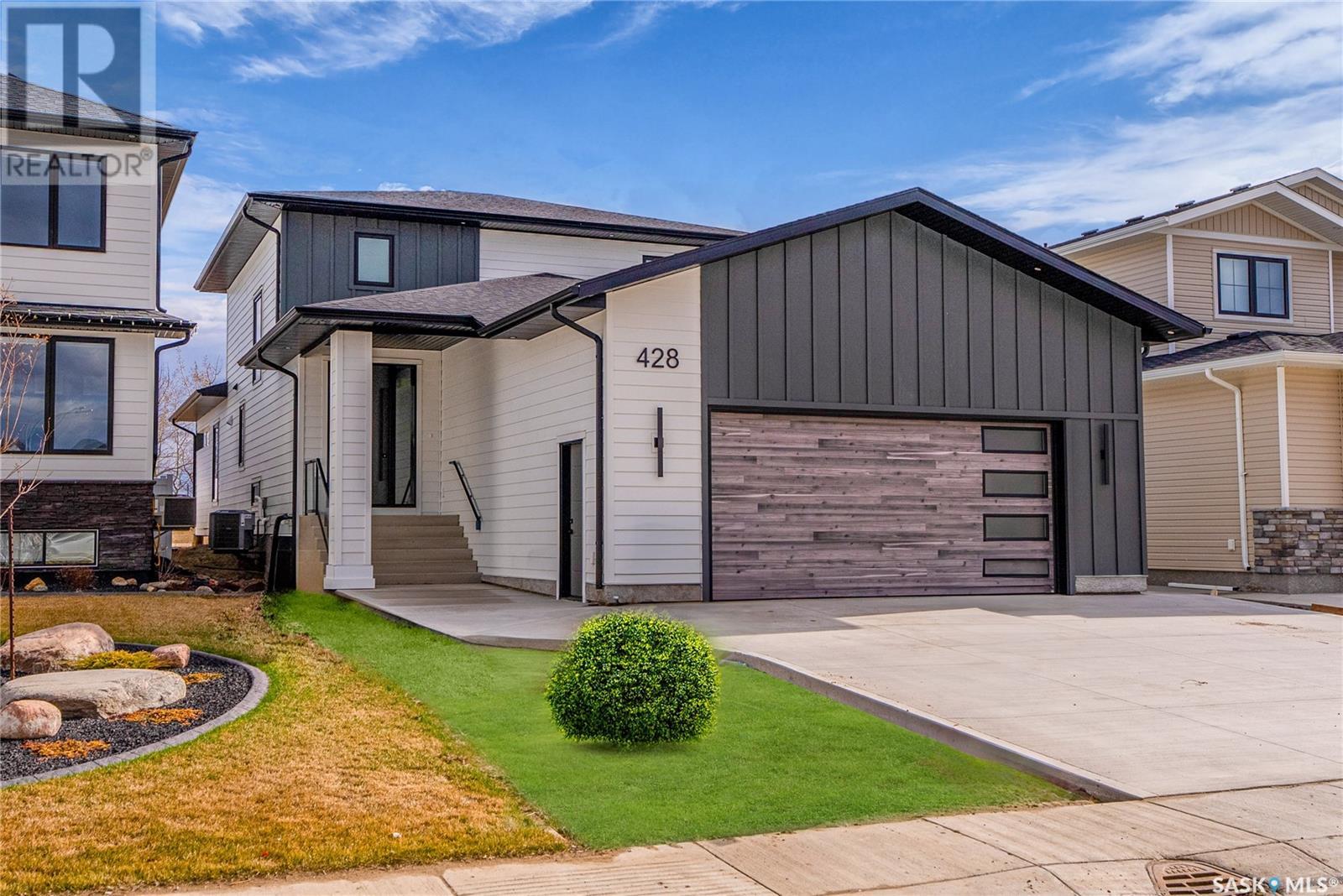 428 Woolf Bnd, Saskatoon, SK S7W 1E5