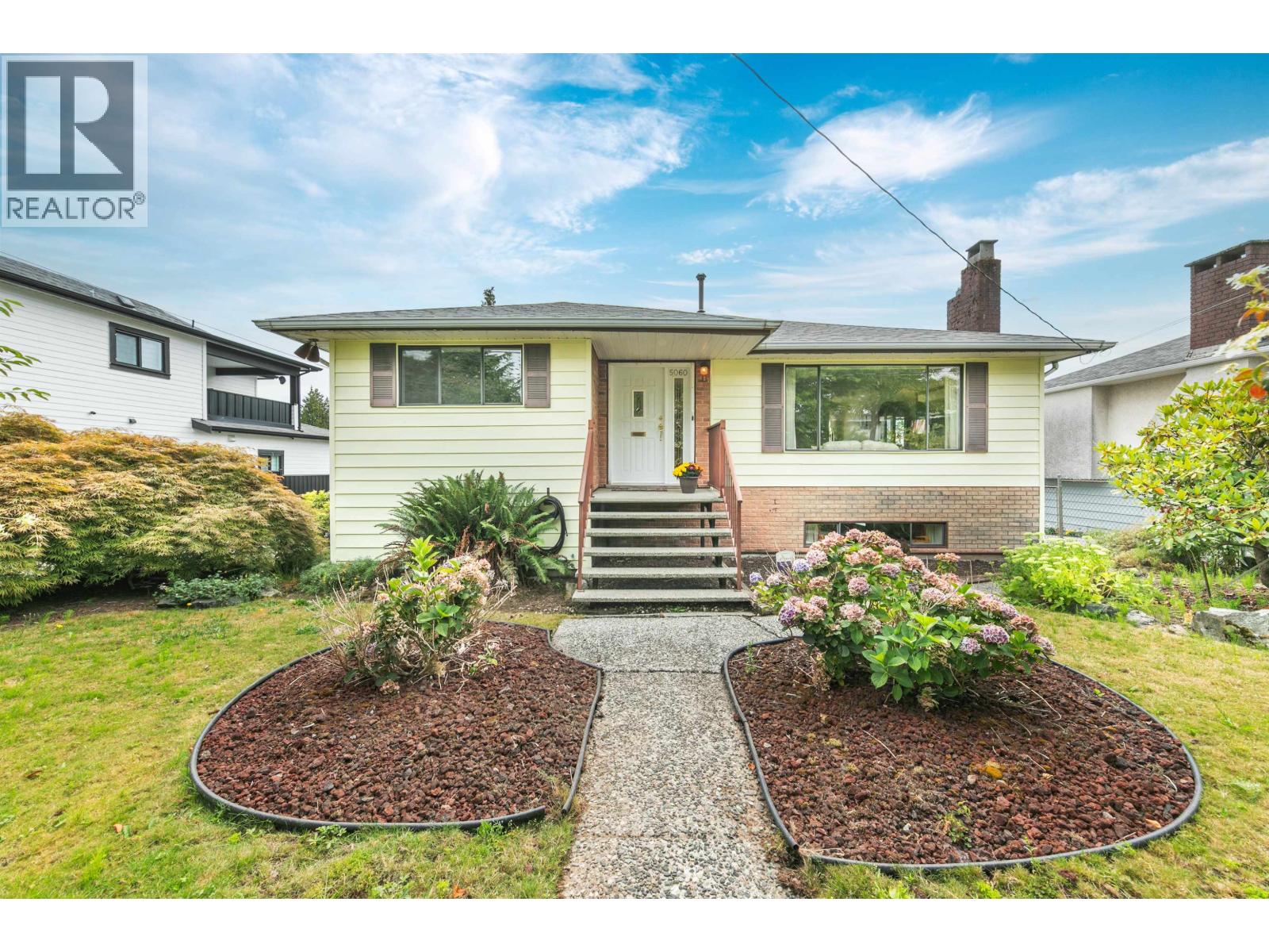 5060 Venables St, Burnaby, BC V5B 1X7