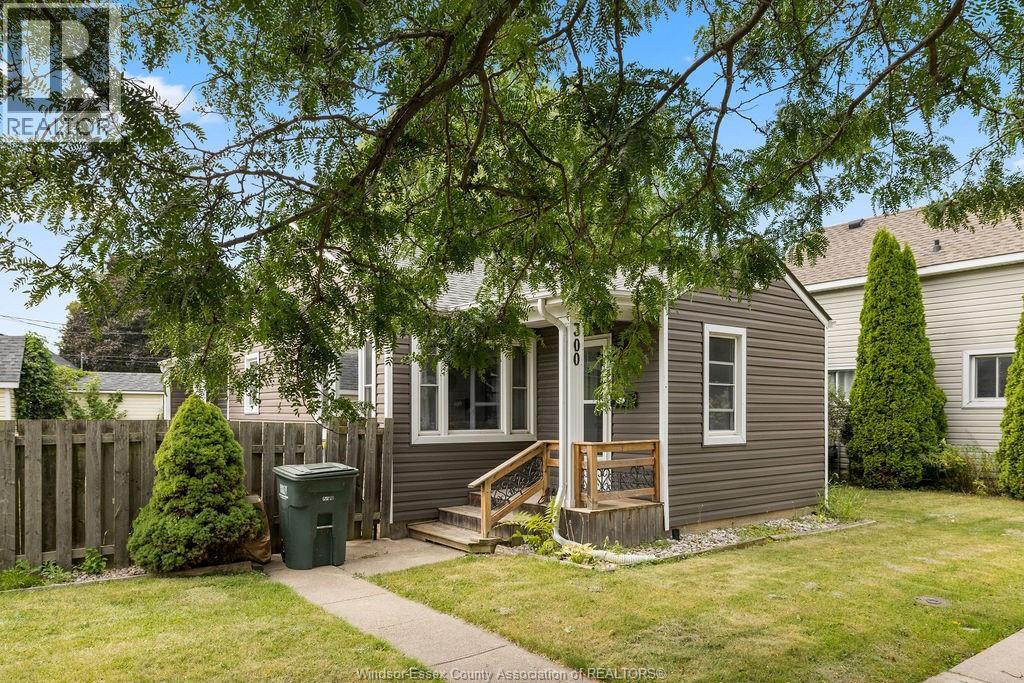 300 King, Amherstburg, ON N9V 2C6