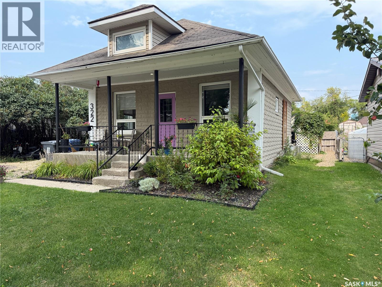 322 5th Avenue East, Melville, SK S0A 2P0