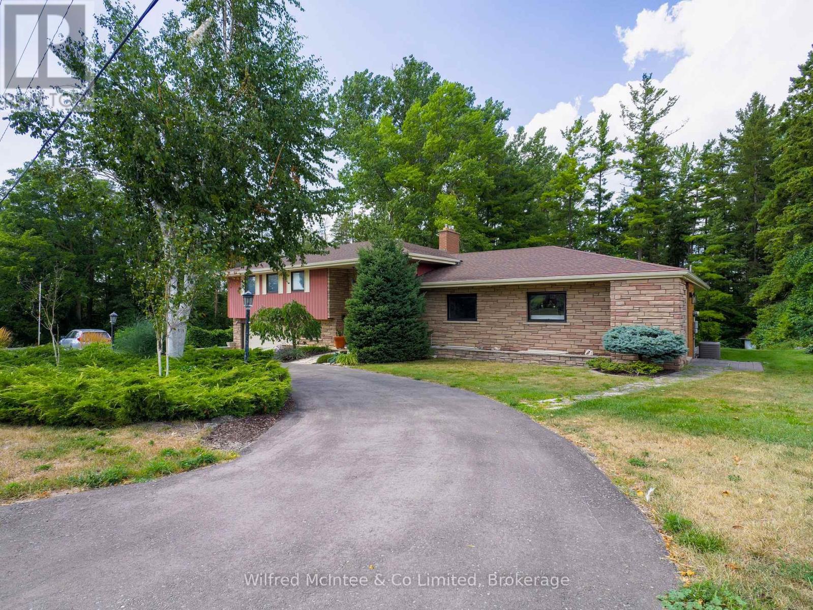 294 2nd Street, Hanover, ON N4N 1A5