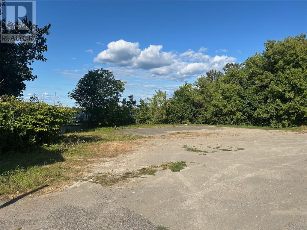 18 Campbell St E, Northeastern Manitoulin and the Islands, ON P0P 1K0