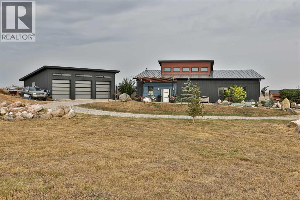 309 Alta Vista Blvd, Carmangay, AB T0L 0N0