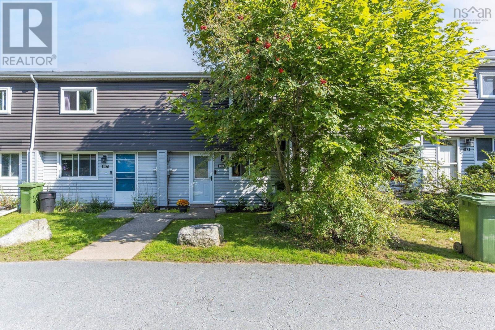 109 Cavendish Rd, Halifax, NS B3P 2J6