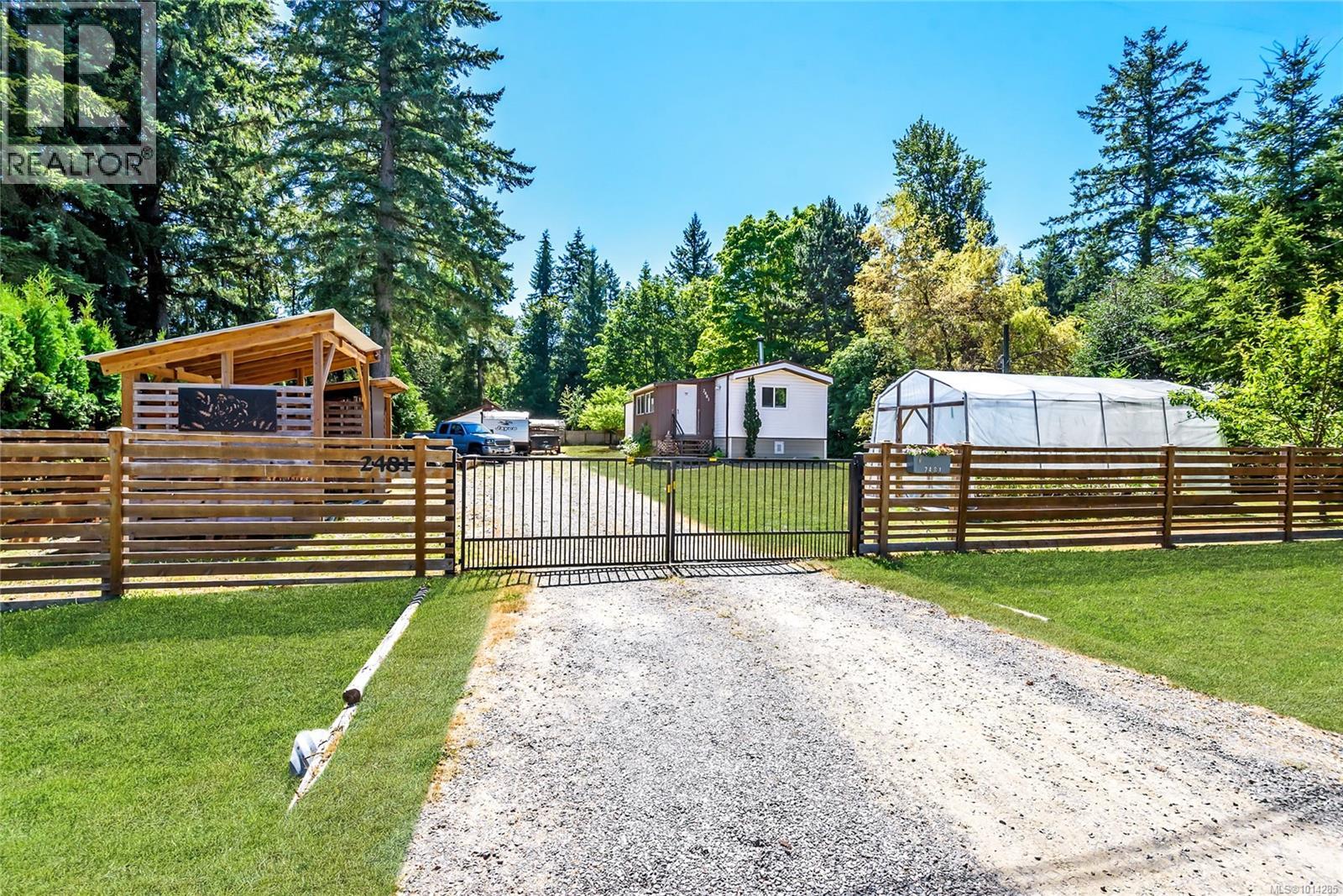 2481 Oakes Rd, Black Creek, BC V9J 1J1
