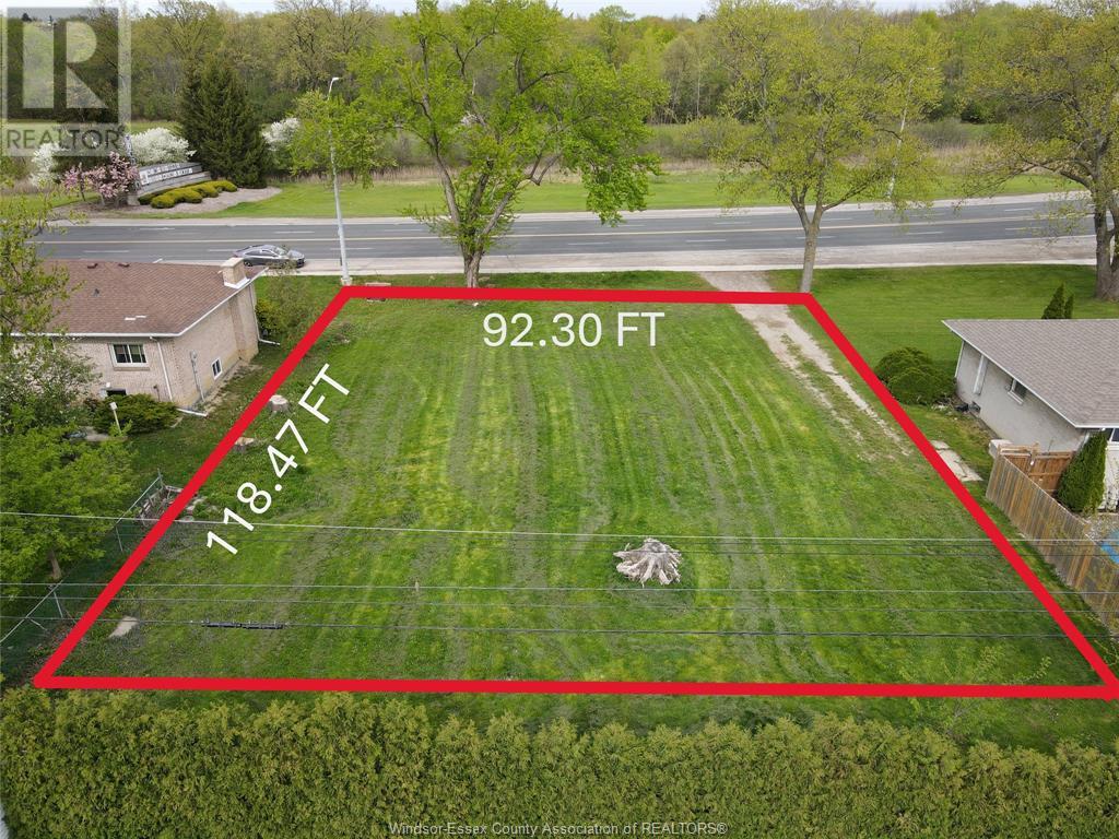 V/l Dougall, Windsor, ON N9G 1X4