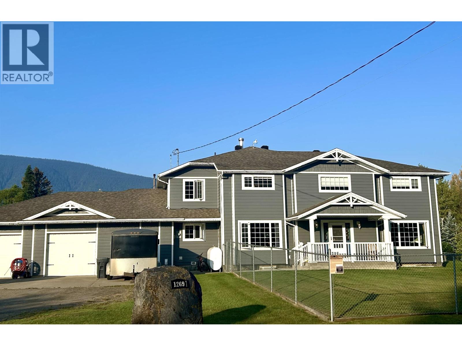 1269 2 Ave, McBride, BC V0J 2E0