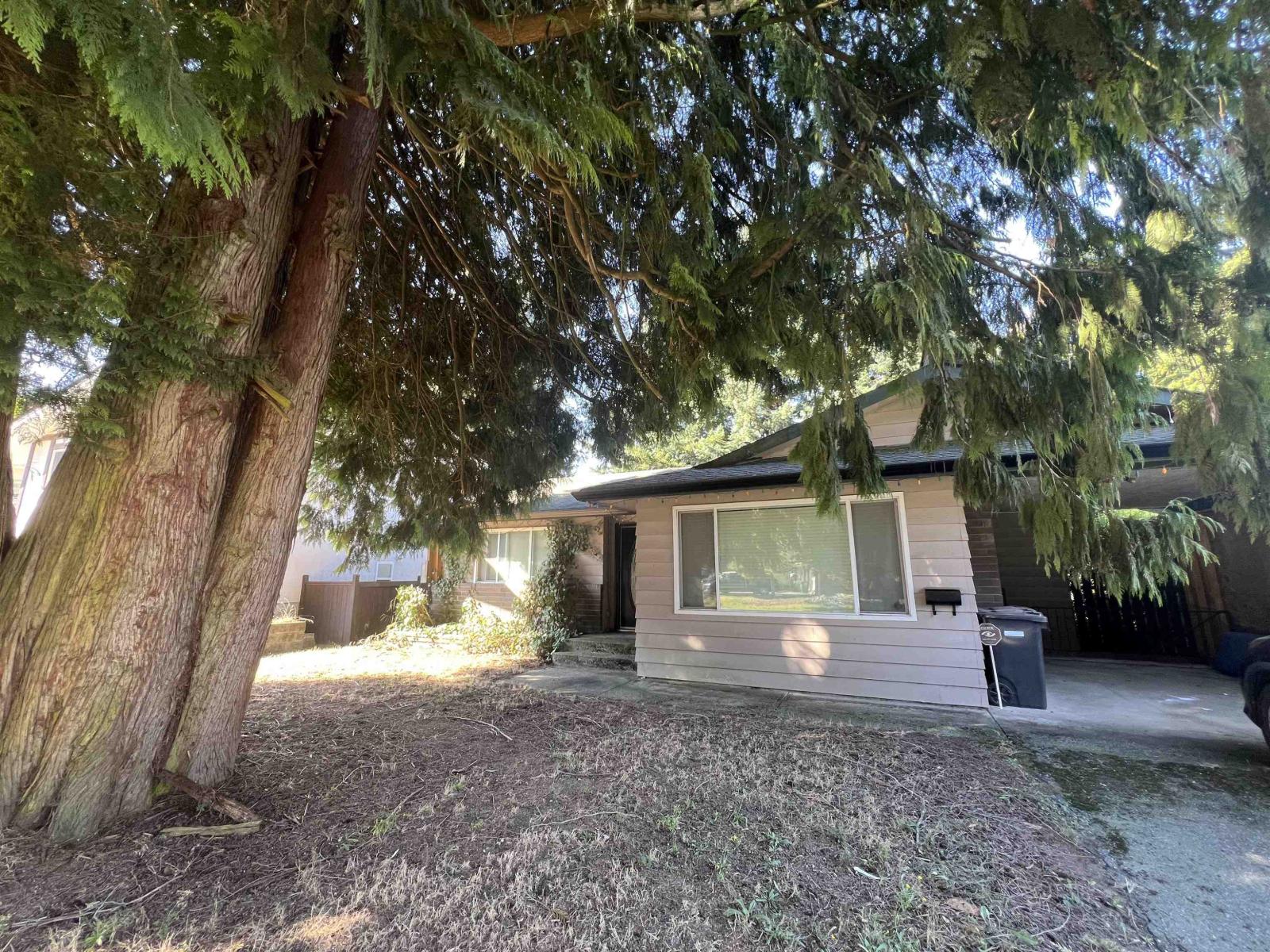 1905 Lynn Ave, Abbotsford, BC V2S 1C7