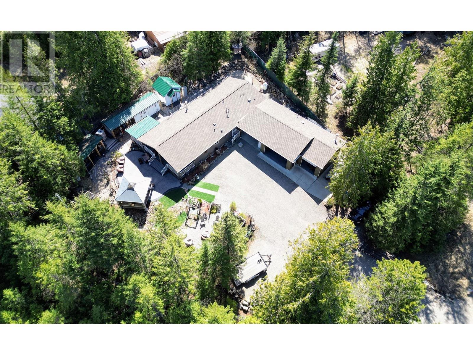 1601 Beech Rd, Christina Lake, BC V0H 1E0