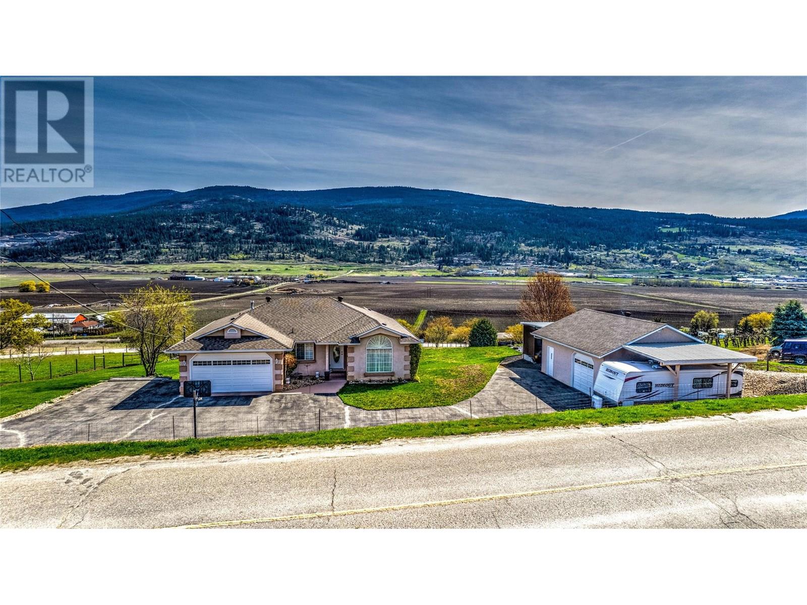 130 Overlook Pl, Spallumcheen, BC V1H 1X1