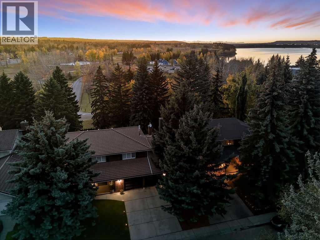 116 Bay View Dr SW, Calgary, AB T2V 3N8