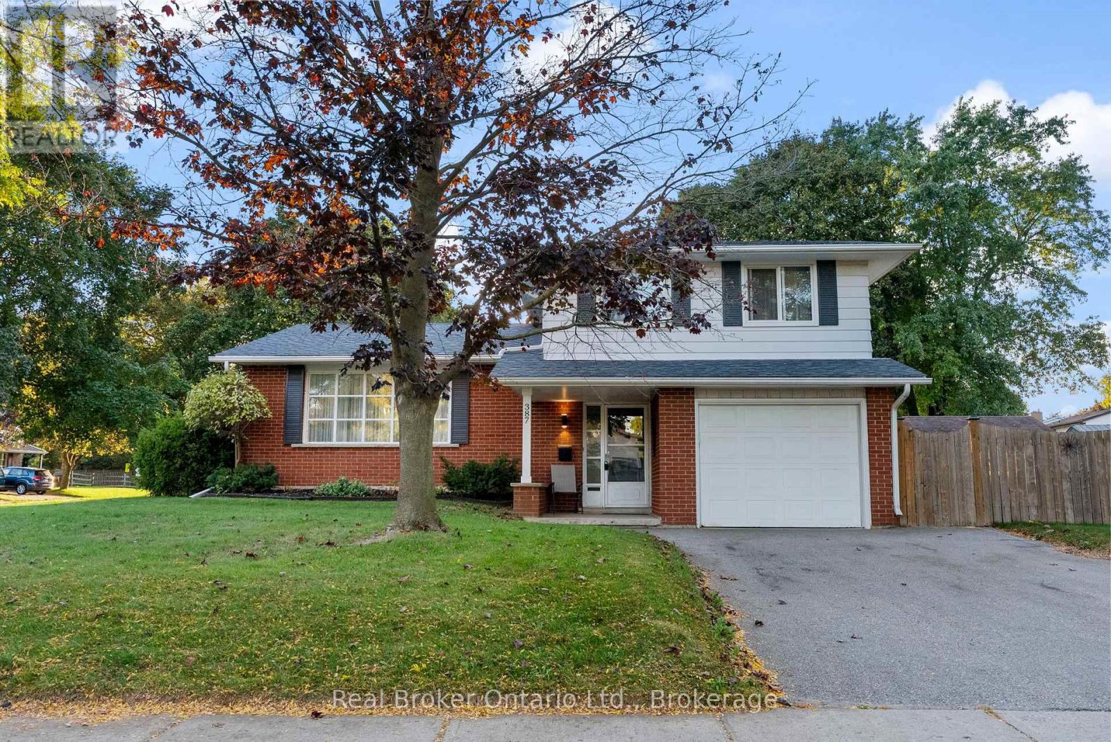 387 Lee Ave, Waterloo, ON N2K 2G2