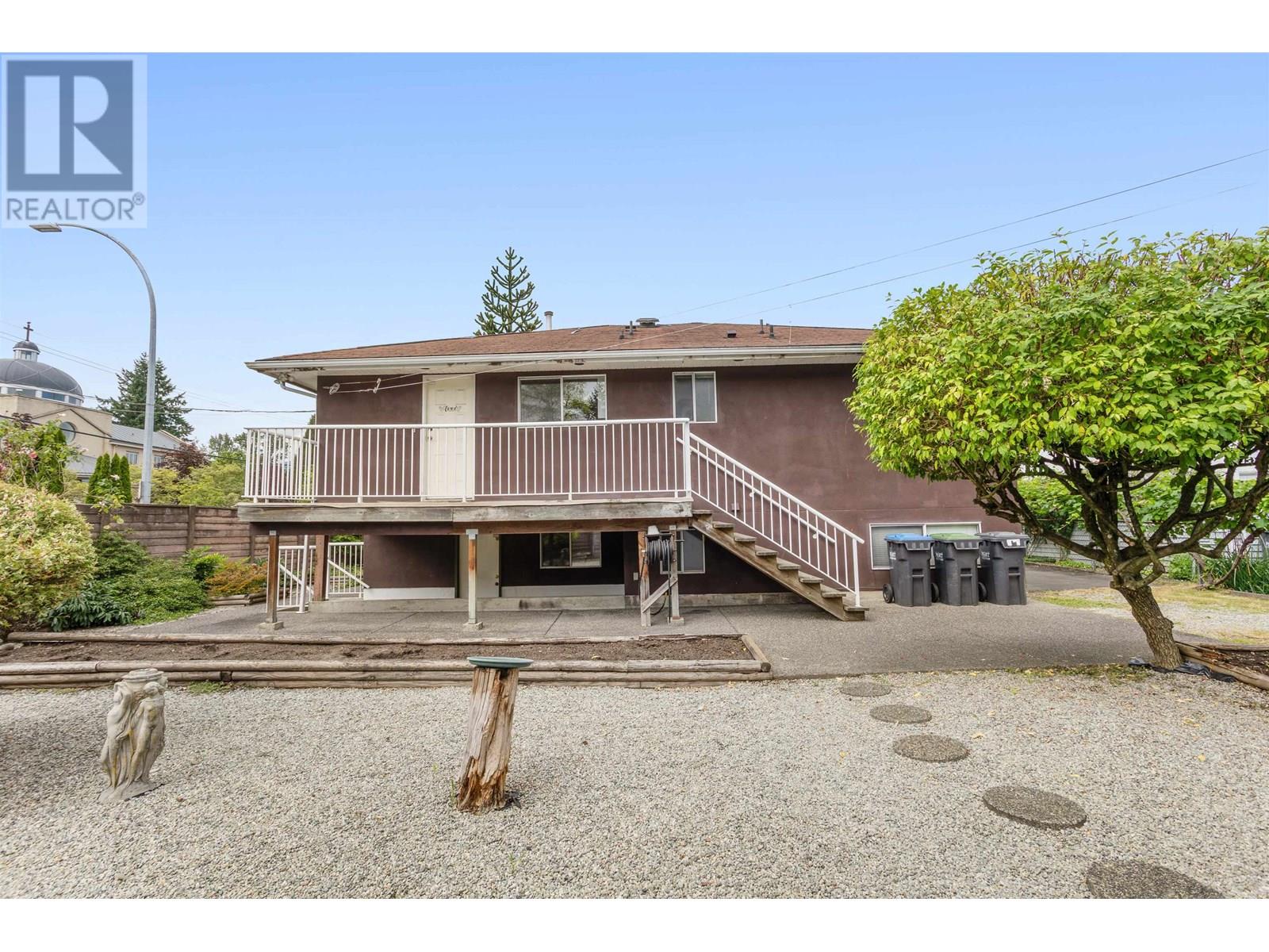 2192 Grant Ave, Port Coquitlam, BC V3B 1R2