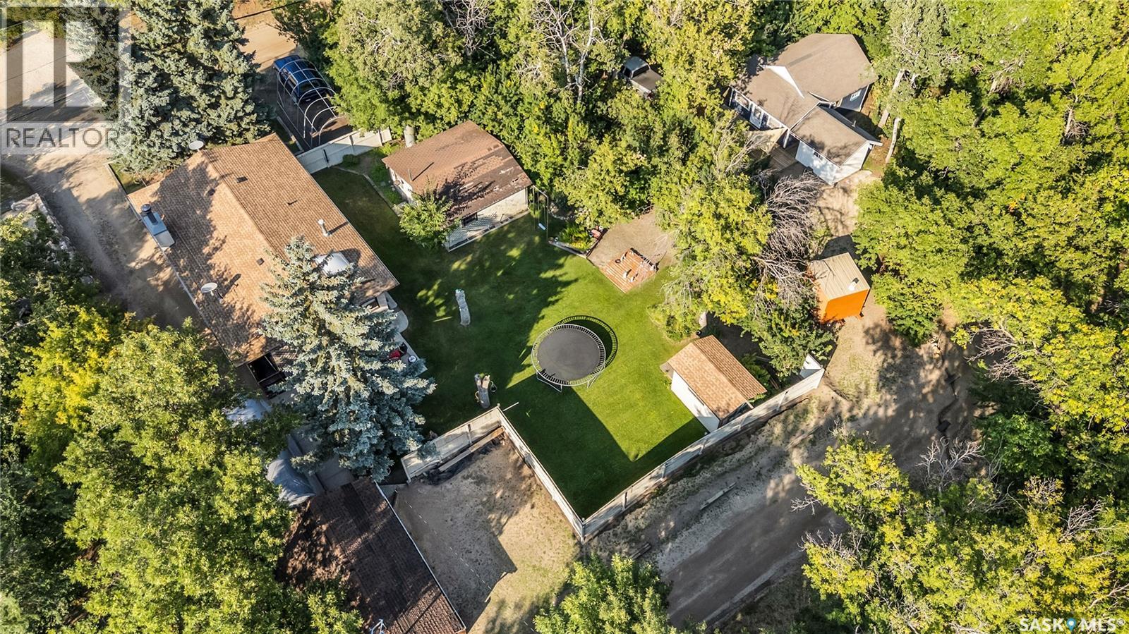 471 Green Ave, Regina Beach, SK S0G 4C0