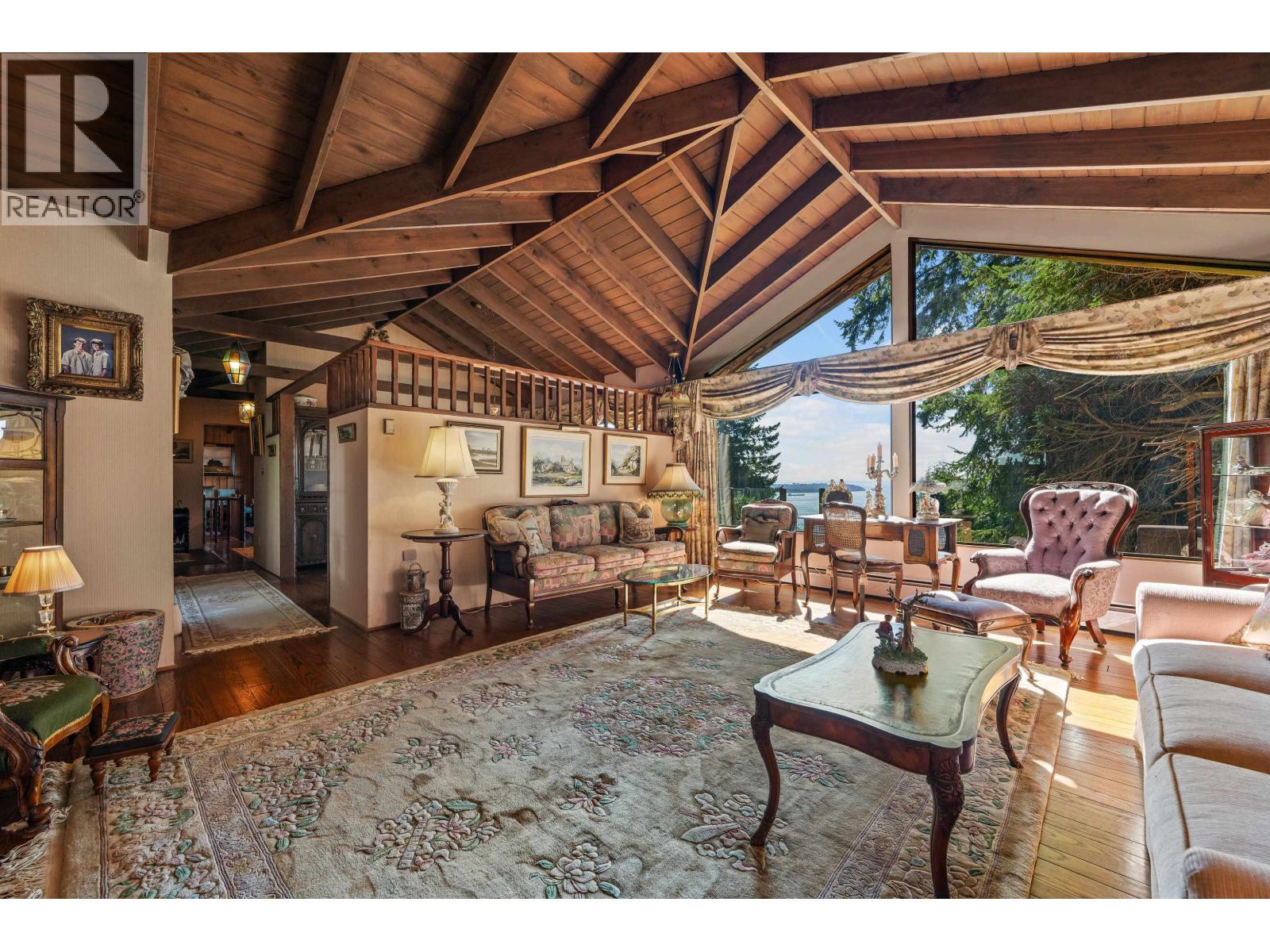 2235 Chairlift Rd, West Vancouver, BC V7S 2T4