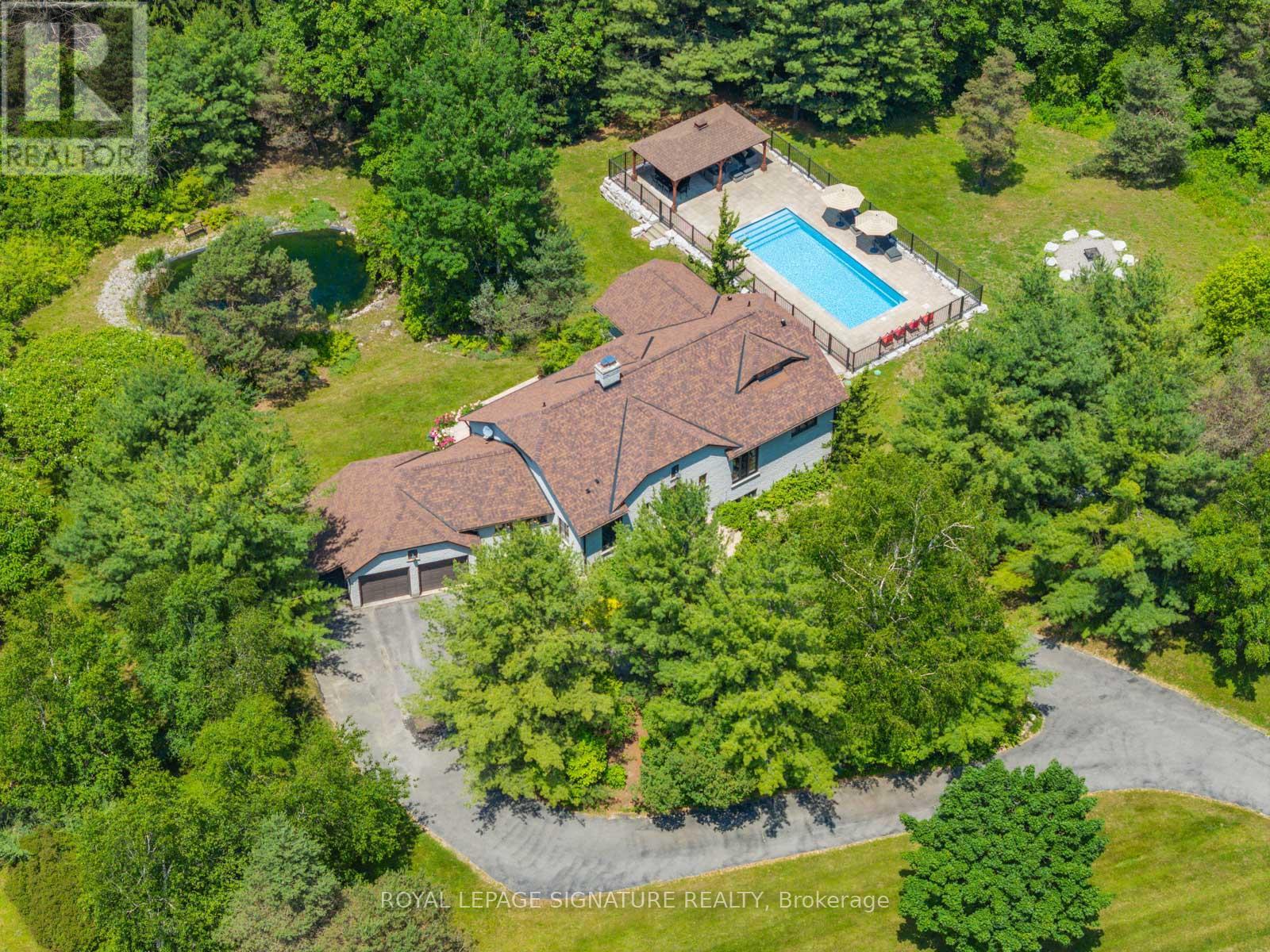 30 Kingswood Dr, King, ON L7B 1K8