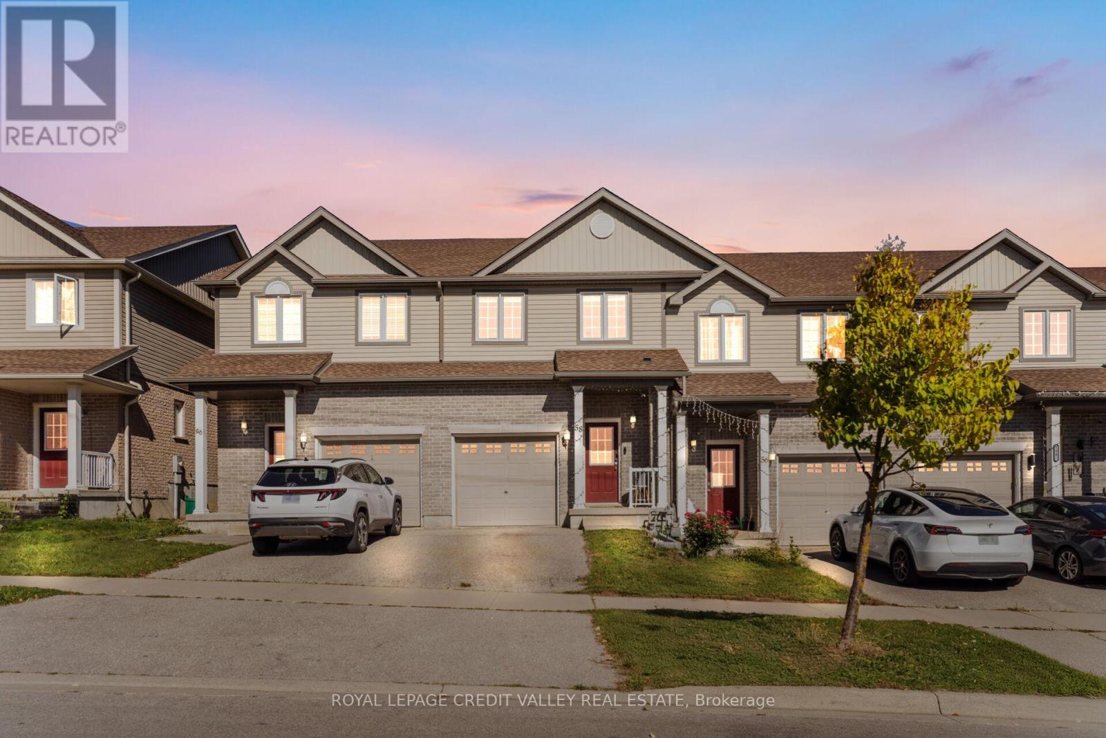58 Rockcliffe Dr, Kitchener, ON N2R 1W5