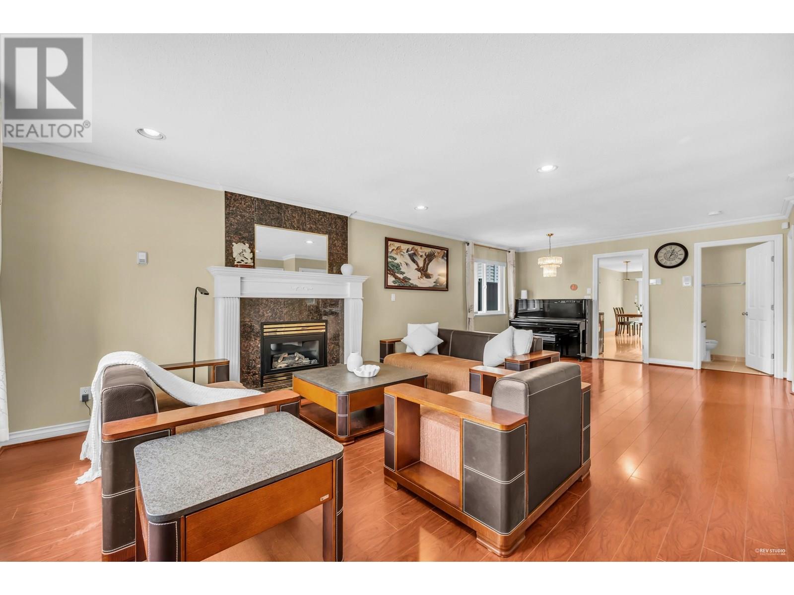 7222 16th Avenue, Burnaby, BC V3N 1N5