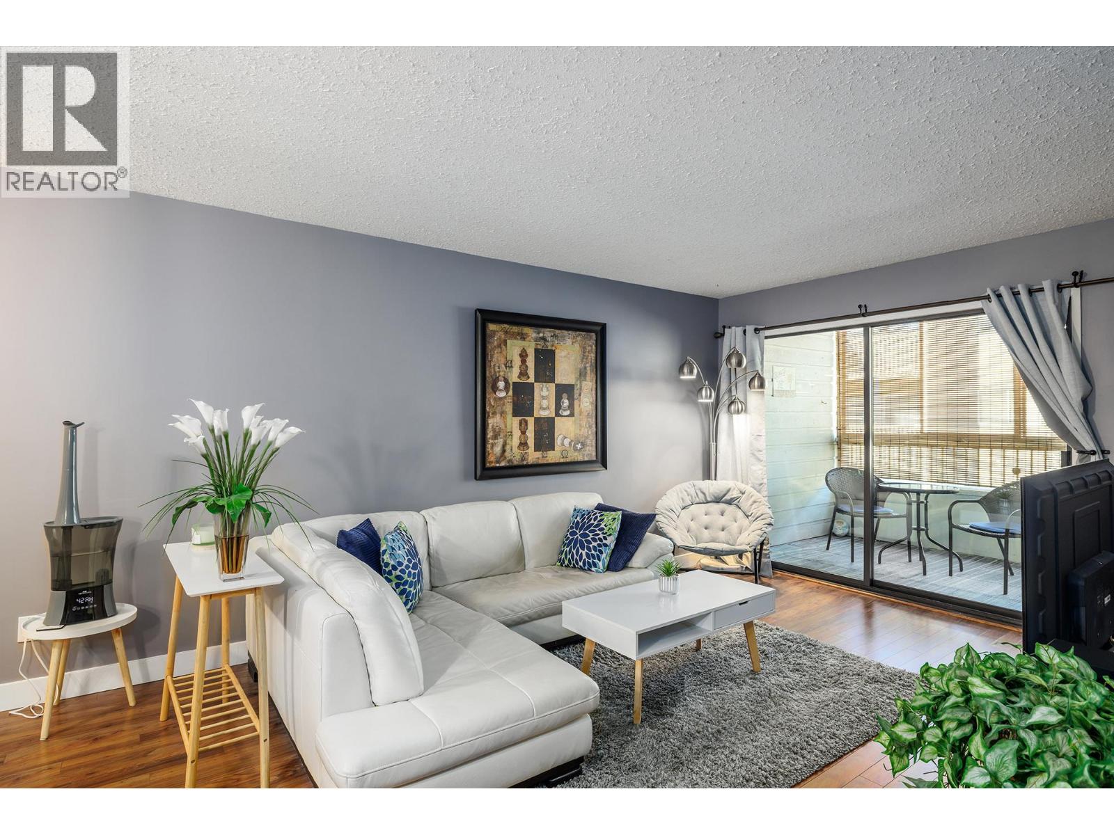 555 Rowcliffe Avenue Unit 307, Kelowna, BC V1Y 5Y8