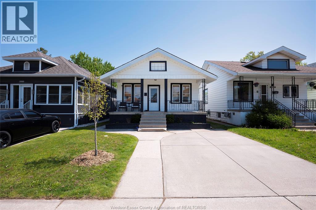 1072 Elm Ave, Windsor, ON N9A 5H7