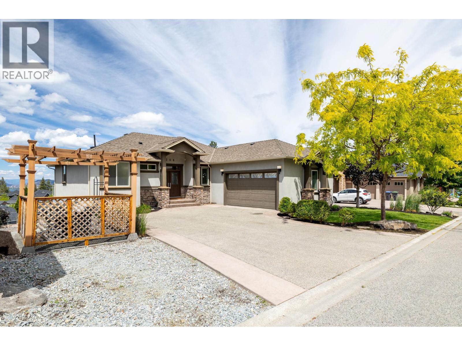 368 Trumpeter Ct, Kelowna, BC V1W 5J4